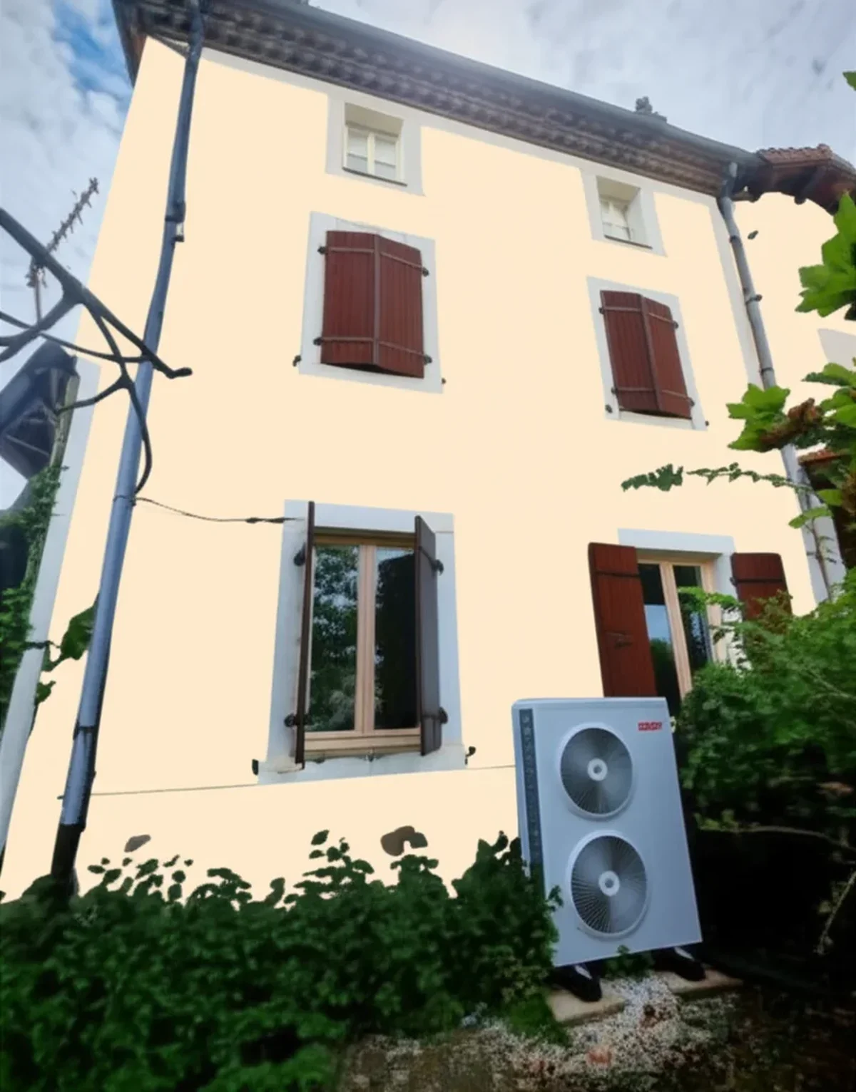 Fassadenfarbe Denkmalschutz 2026: 8 Top-Farben