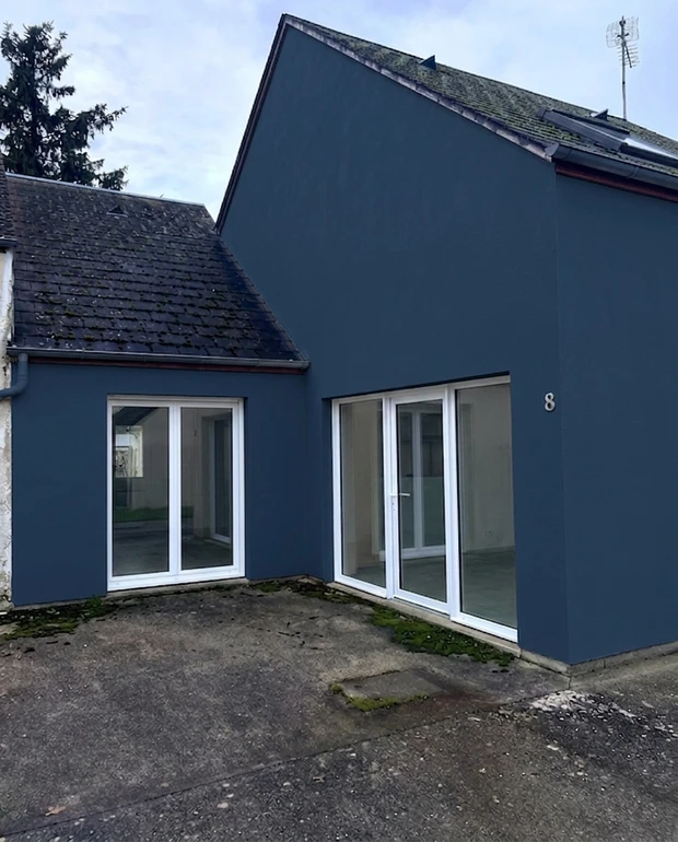 Façade en Bleu Nuit après simulation couleur (IA)