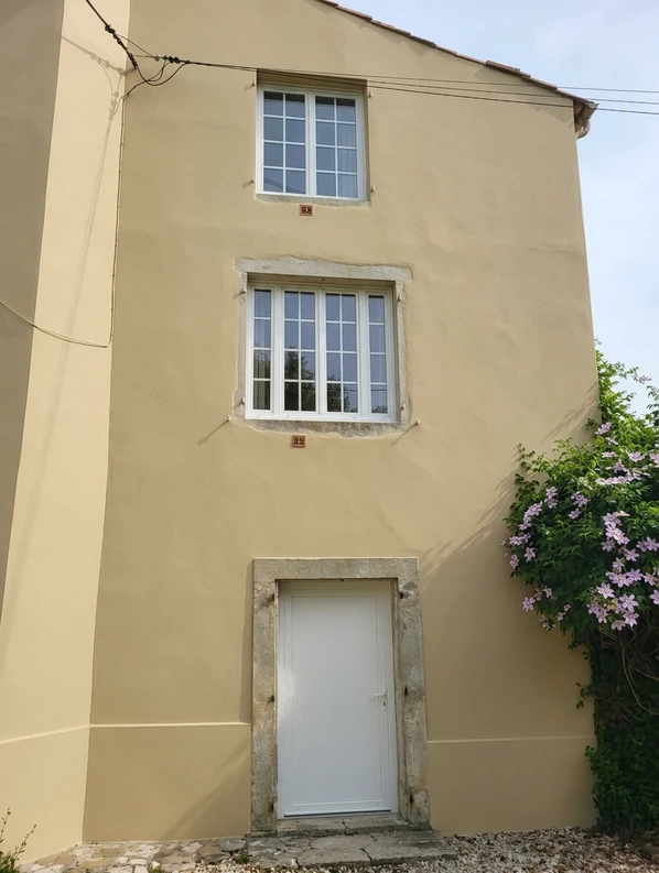 Façade en Lin après simulation couleur (IA)