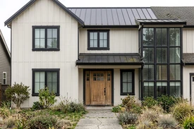 Alabaster Warm White + Tricorn Black + Natural Oak - Modern Farmhouse