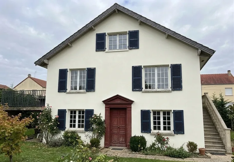 Colonial-style exterior with refreshed trim and shutters, AI color preview